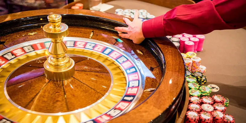 Roulette là gì? Tổng quan về trò chơi và các cách chơi Roulette phổ biến.